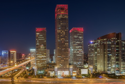 建筑系列写实国贸夜景车水马龙