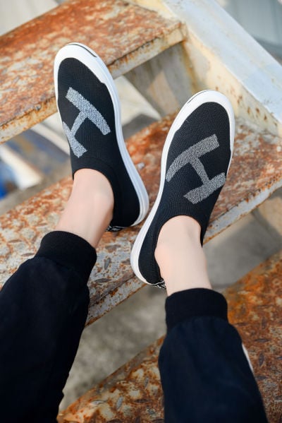 LHT_B_休闲鞋_灰红_18P_DSC_1144