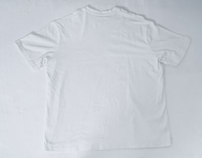 LYQ_17.纯白色无图案 t（不是 inknotes_IMG_8894