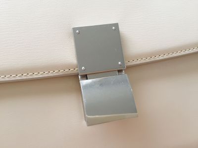 服饰系列实景CÉLINE-box细节特写