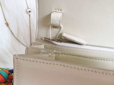 服饰系列实景CÉLINE-box细节特写
