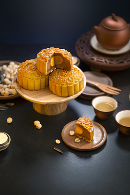 Mid autumn festival food and drink.