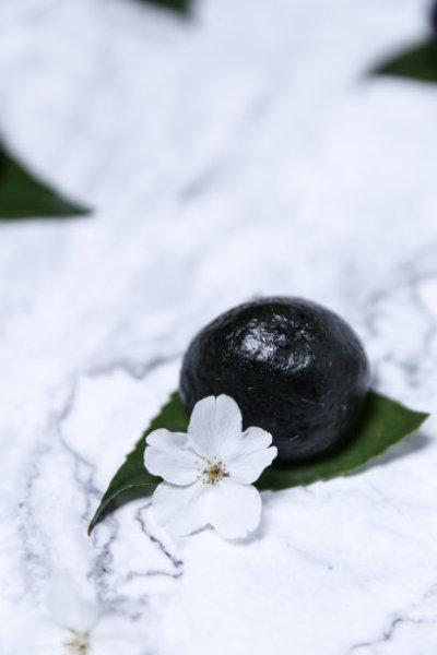chinese green rice ball in Qingming Festival