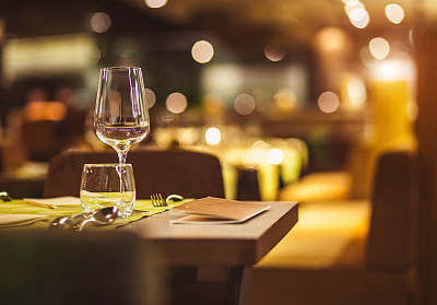 Table setting