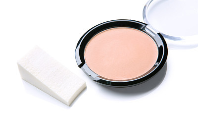 basic powder makeup isolate