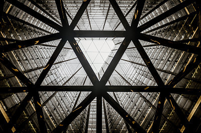 Sumitomo skyscrapper vertical internal atrium