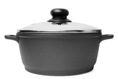 Stainless pan with glass lid