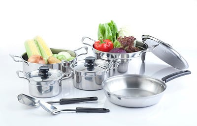 Set of stainless pots