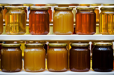 honey jars on a shelf