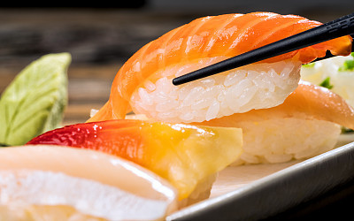 The composition of nigiri sushi