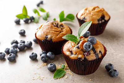 Blueberry muffins with fresh berries