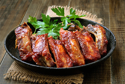 Roasted pork ribs