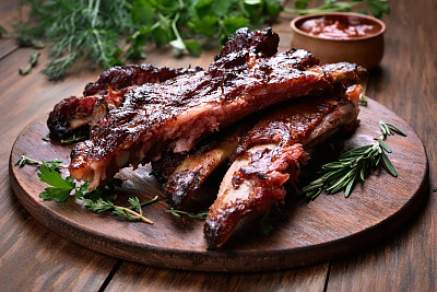 Grilled pork ribs