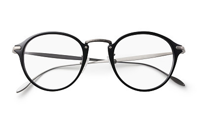 Glasses on a white background with clipping path