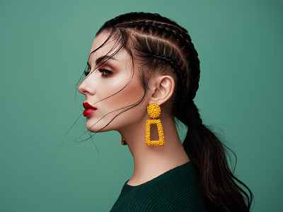 Portrait beautiful woman with jewelry