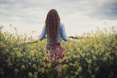 Letting To The Moment