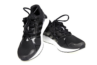 Sport shoes