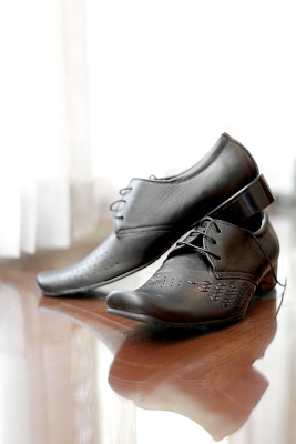The Mens Shoes