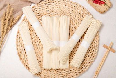 美食系列实景俯视视角无包装挂面展示