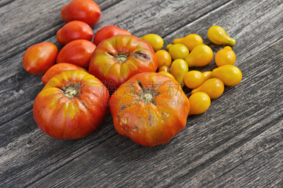 西红柿,多色的,家庭花园,黄色梨形西红柿,黄西红柿,plum tomato,heirloom tomato,水平画幅,素食,无人