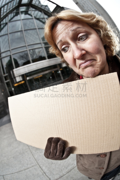 女人,悲哀,空白符号,垂直画幅,留白,鱼眼镜头,办公园区,彩色图片,冬天