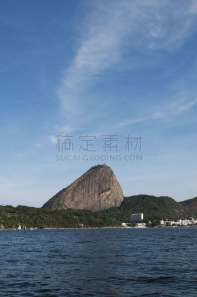 甜面包山,巴西,里约热内卢,波萨诺瓦,尤卡,瓜纳巴拉湾,空中缆车,垂直画幅,南美,大西洋