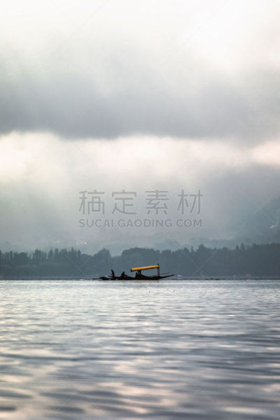 极简构图,小艇,达尔湖,清新,云,黄昏,树荫,船,小的,湖
