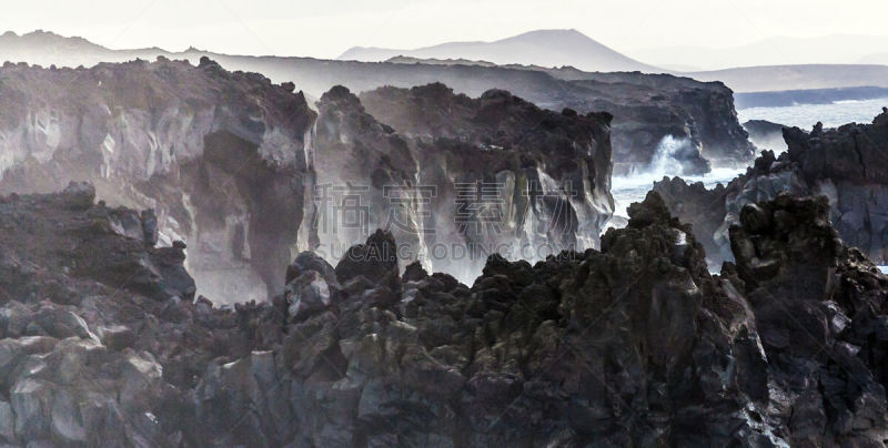 波浪,海岸线,timanfaya national park,兰萨罗特岛,褐色,水平画幅,火山地形,大西洋群岛,石头,北美歌雀