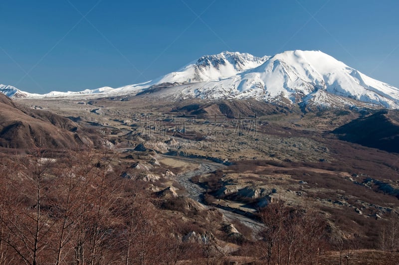 圣海伦火山,水,天空,风,时区,水平画幅,雪,户外,商业金融和工业,背面视角