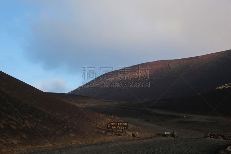 兰萨罗特岛,山,timanfaya national park,火山,天空,褐色,水平画幅,云,无人,火山地形