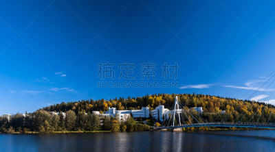 秋天,大学