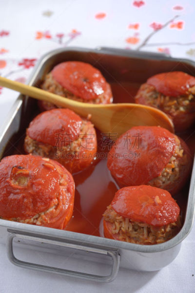 塞满了的,西红柿,肉,米,餐具,垂直画幅,奶酥盘,无人,木匙,膳食