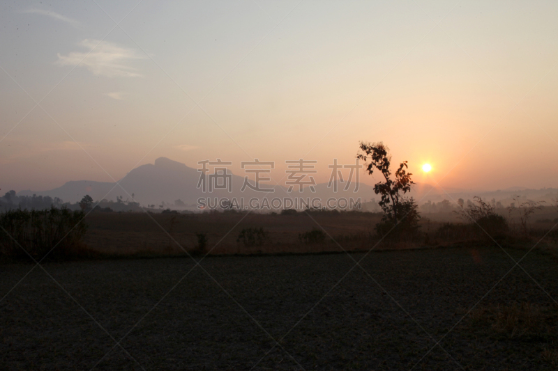 山,雾,印度,山谷,格林威治村,马哈拉施特拉邦,黎明,禅宗,水平画幅,无人