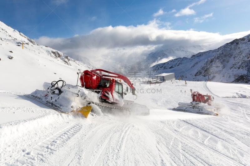 滑雪坡,冬季服务,水平画幅,雪,滑雪运动,雪车,户外,索尔登,雪道整理机,滑雪雪橇