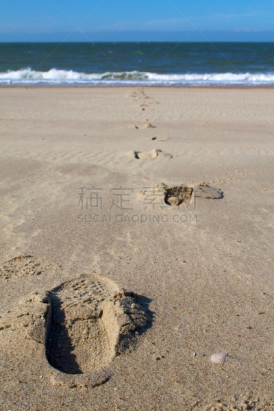 脚印,垂直画幅,天空,沙子,无人,侧面像,德国北海地区,夏天,海岸地形,泽兰省
