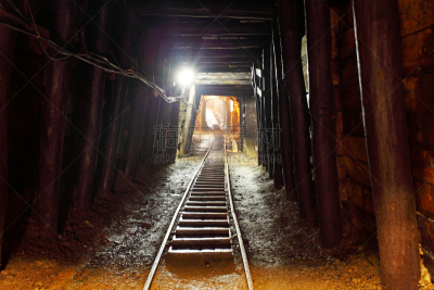 矿井,地下的,车站月台,iron mining,轴座,矿坑,火车隧道,矿内巷道,地下通道,地下墓穴