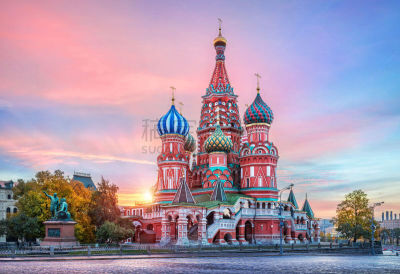 St. Basil’s Cathedral on Red Square in Moscow and pink clouds with the first rays of the autumn sun