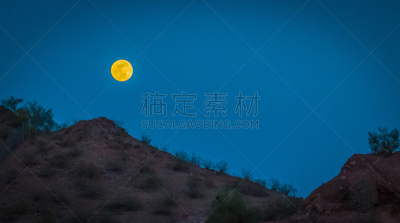 黄色,正下方视角,天空,美,水平画幅,山,夜晚,无人,月亮,户外