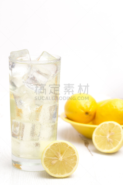 白色,柠檬水,清新,桌子,仿旧磨损的效果,碾碎了的,垂直画幅,留白,古董,湿
