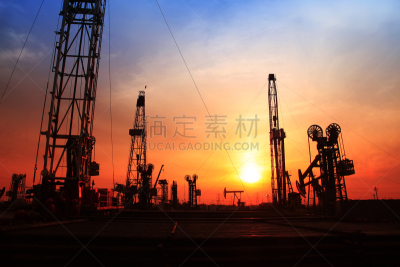 起重机,天空,水平画幅,能源,夜晚,无人,曙暮光,钻井,户外,金属