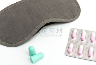 药丸,树荫,混沌,耳盘,设备用品,人的眼睛,就寝时间,噪声,健康保健,遮护的手势