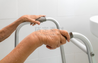 老年人,肿胀的,手臂,亚洲人种,朝鲜民族,泰国人,日本人,成年的,仅成年人