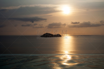 天空,城市天际线,海洋,无边际泳池,岛,在之后,在下面,云景,热带气候,云