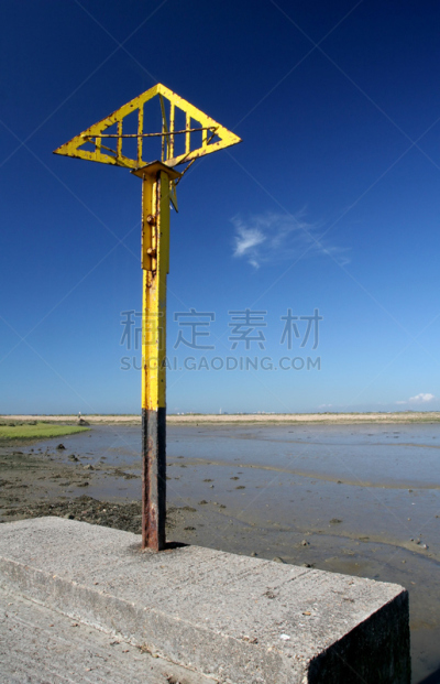 方向,标志,海岸地形,朴茨茅斯,西苏塞克斯,苏塞克斯,河口,垂直画幅,天空,地形
