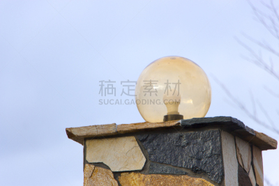 灯,篱笆,房屋,灯笼虫,蒜头,高压变压器,变电所,电力电缆,金属格栅,元宵节