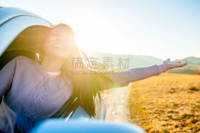 汽车,窗户,青年人,肖像,看,周末活动,旅途,从容态度,透过窗户往外看,户外