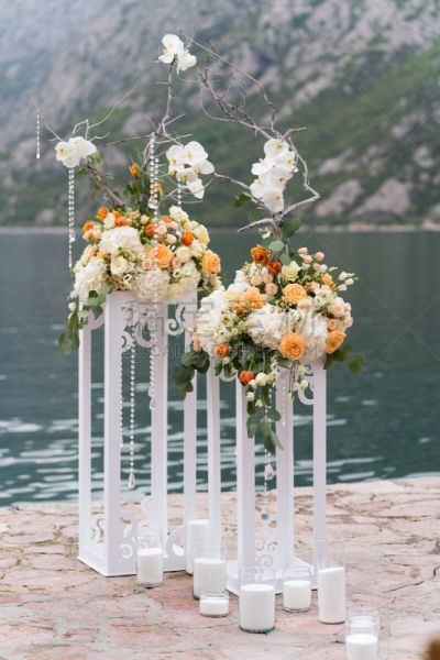 结婚庆典,华丽的,垂直画幅,水,兰花,郁金香,新婚夫妇,夏天,lisianthus,白色