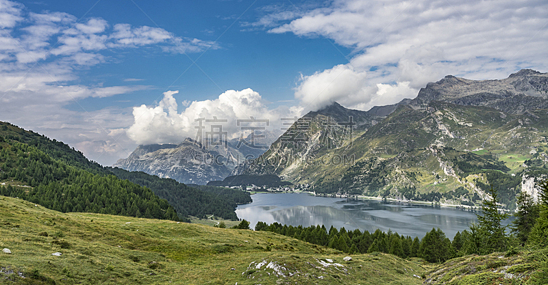 山地自行车运动,瑞士,恩佳迪纳山谷,瑞士阿尔卑斯山,女人,自行车,湖,小路,皮兹伯尼纳,夏天