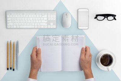 排列整齐,手,书桌,笔记本,办公室,拿着,设计室,计算机键盘,台式个人电脑