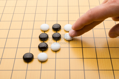 围棋,手,切片食物,打球入洞,厚木板,大鼓,棋盘游戏,凸的,传统,休闲游戏